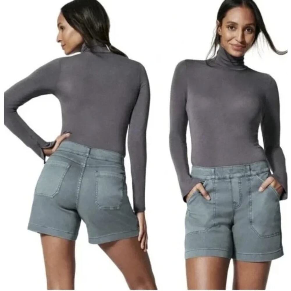 SPANX Twill Stretch Short 6" in Hazy Grey Size Large